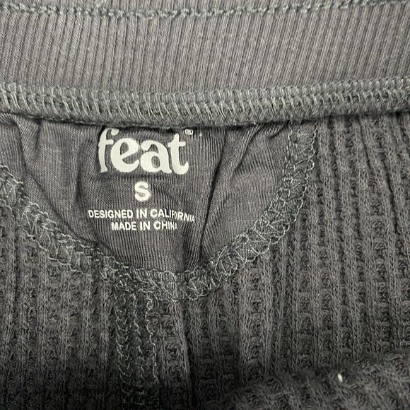 Feat Women’s TreeCell Waffle Shorts Gray Drawstring Size Small NWT - Picture 13 of 13